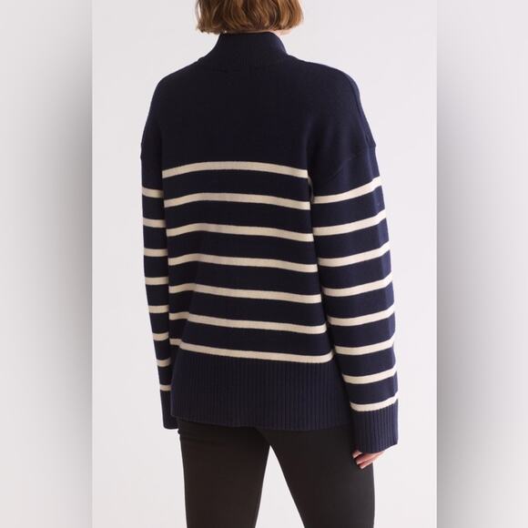 NEW RDI Nordstrom Women's Two-Way Zip Cardigan Navy White Soft Size Small - Picture 2 of 7